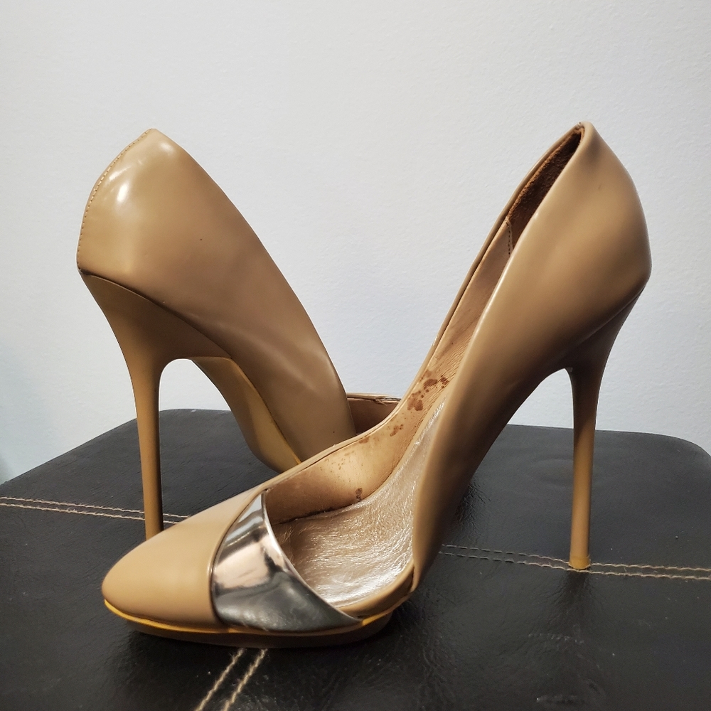 Tan high heels - Picture 2 of 7